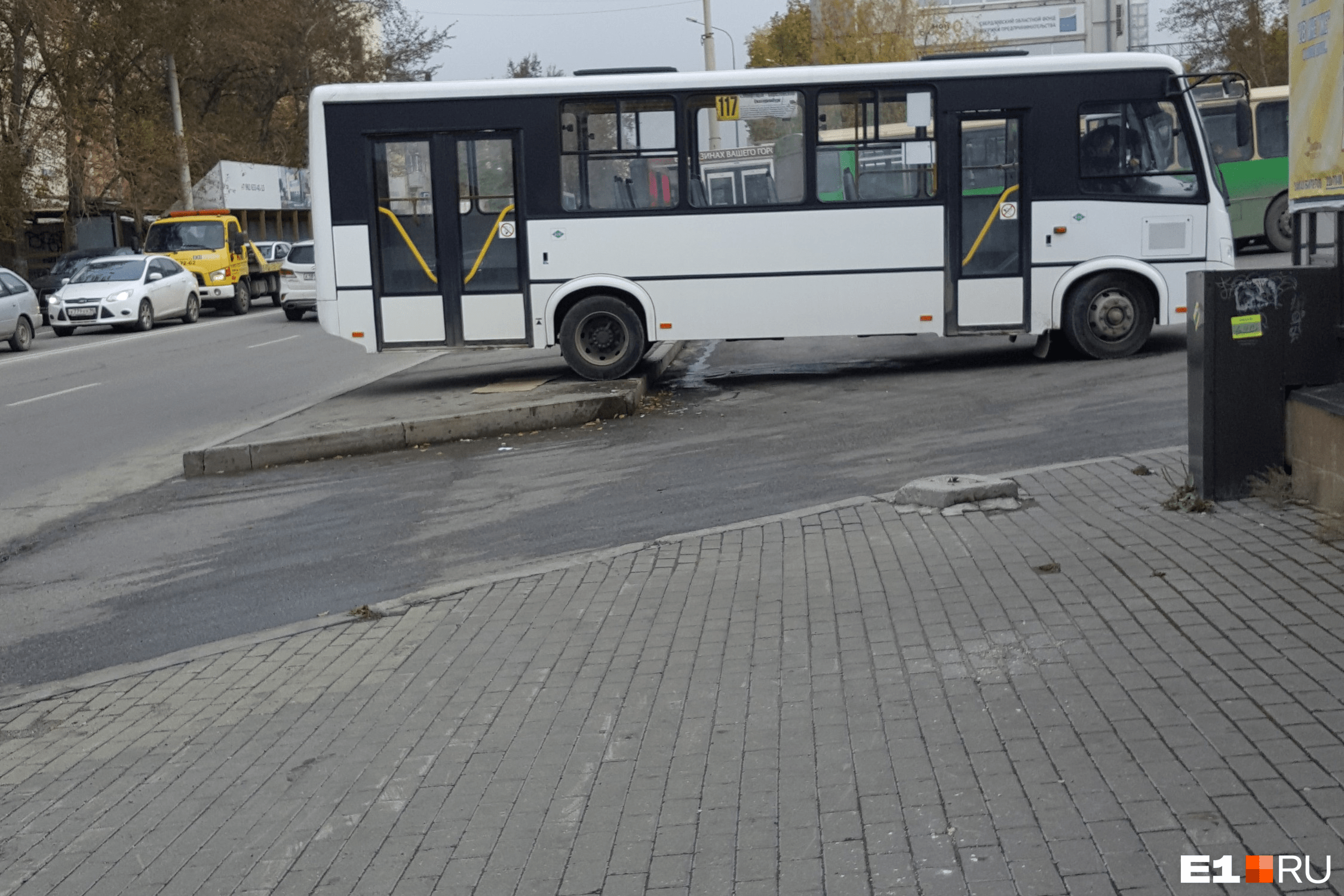 Правила установки скамеек на тротуаре