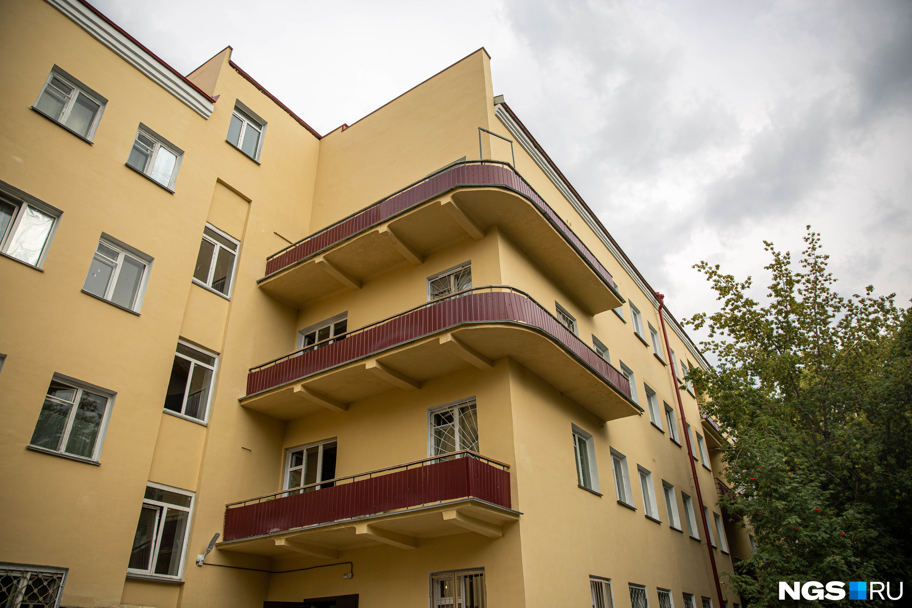 Общежитие муниципального маневренного фонда на улице Ленина, где пока живут Алла и Надежда Орловы