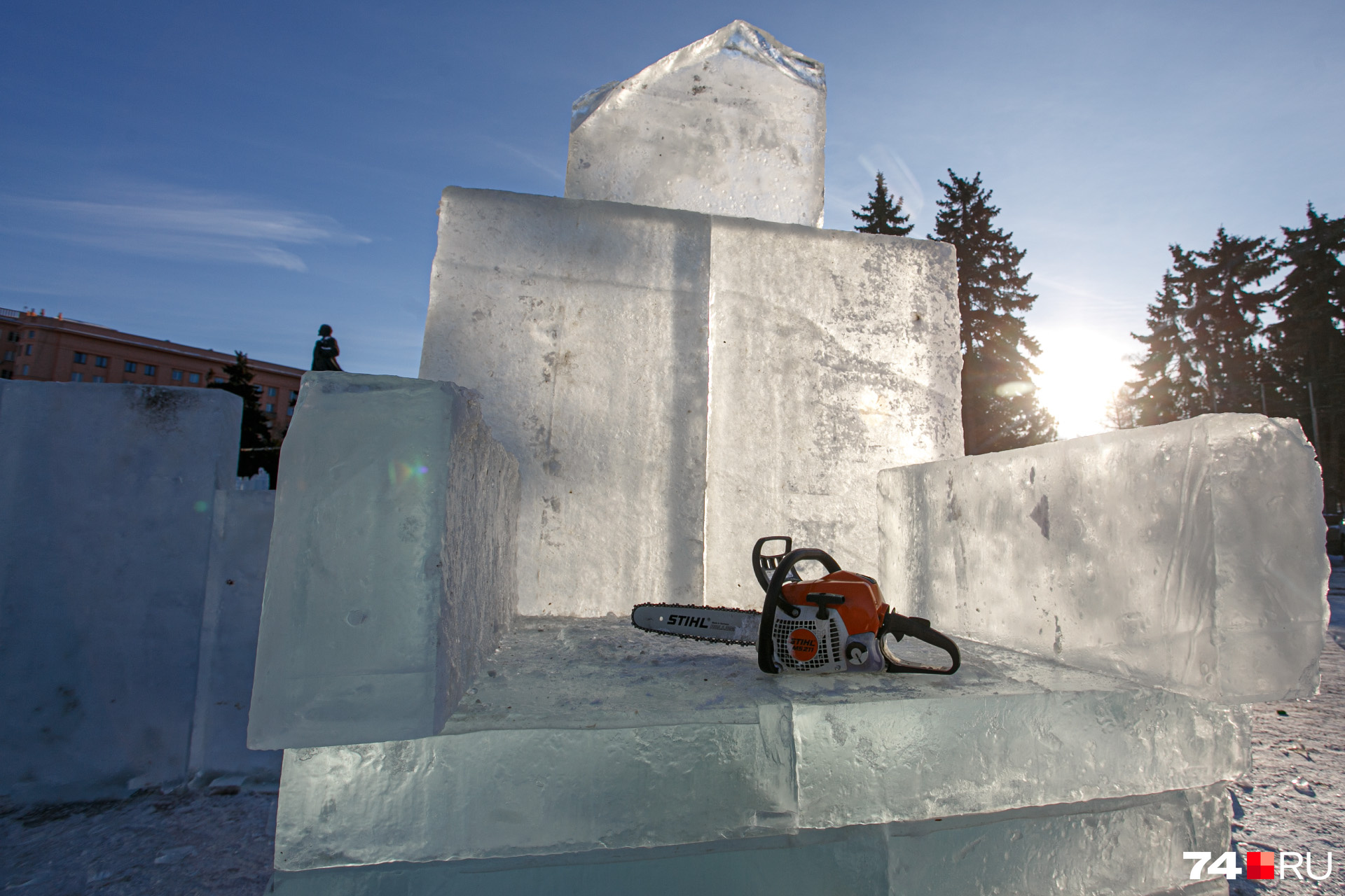 В трон изо льда, видимо, как и в прошлом году, можно будет присесть
