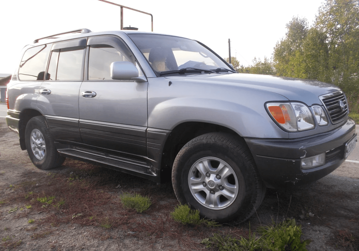 Lexus LX 470, 2001 год Lexus LX 470, 2001 год