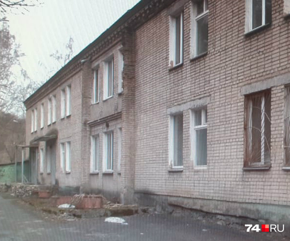 Под удар попал и инфекционный корпус на Карла Маркса Под удар попал и инфекционный корпус на Карла Маркса