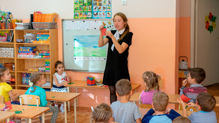 Власти Кузбасса отправят на отдых детей погорельцев из Тяжина. Рассказываем, куда дадут путевки