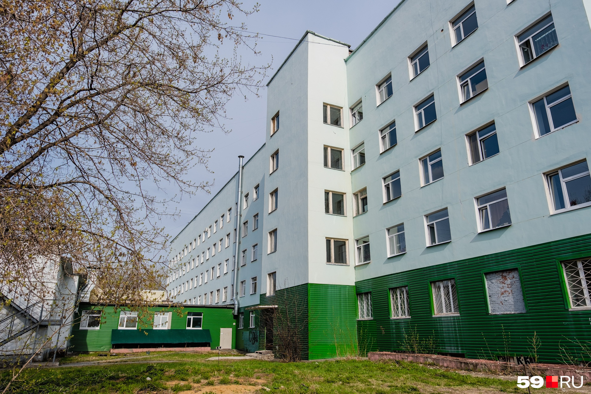 Роддом пермь. Городская клиническая больница Тверье Пермь. Роддом на братьев Игнатовых Пермь. 9 Медсанчасть Пермь родильное отделение. Братьев Игнатовых 2 больница Пермь.