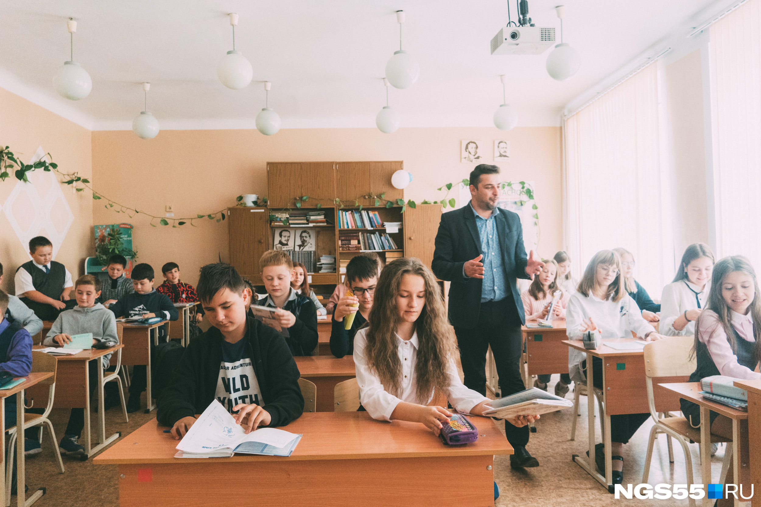 По мнению Татьяны Баракиной, если в старших классах будут делать больший упор на домашние задания, то потребность в репетиторах отпадет По мнению Татьяны Баракиной, если в старших классах будут делать больший упор на домашние задания, то потребность в репетиторах отпадет