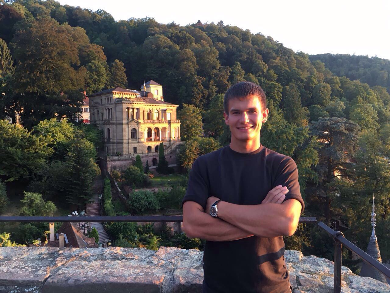 Тимофей сейчас находится в госпитале больницы <nobr class="_">№ 4</nobr> и помогает больным Тимофей сейчас находится в госпитале больницы <nobr class="_">№ 4</nobr> и помогает больным
