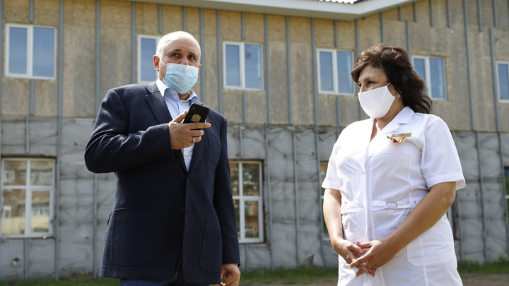 «Так, значит, слушай меня сюда»: губернатор Кузбасса отчитал министра здравоохранения