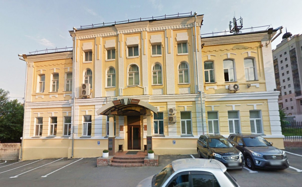 Здание в Николаевке, Советская, 35