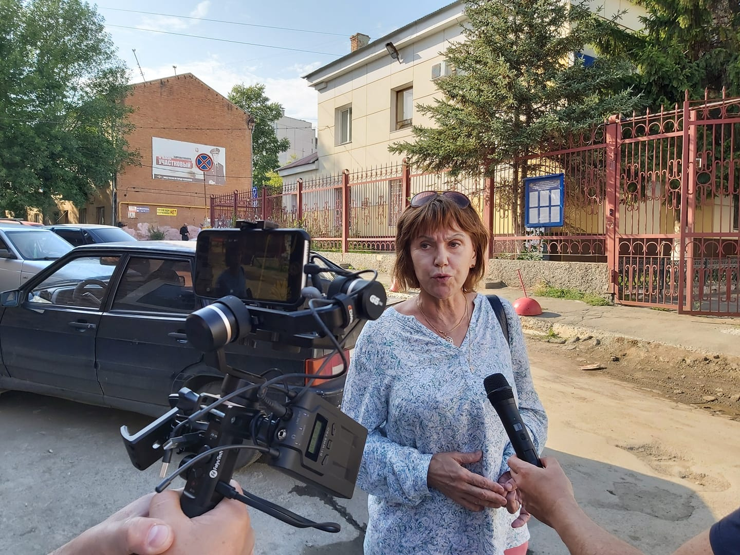Эта женщина, по словам Ибрагимова, была в числе задержанных за участие в митинге Эта женщина, по словам Ибрагимова, была в числе задержанных за участие в митинге