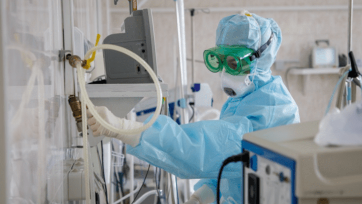Больницам Челябинской области дополнительно выделили 4,8 миллиарда на борьбу с коронавирусом