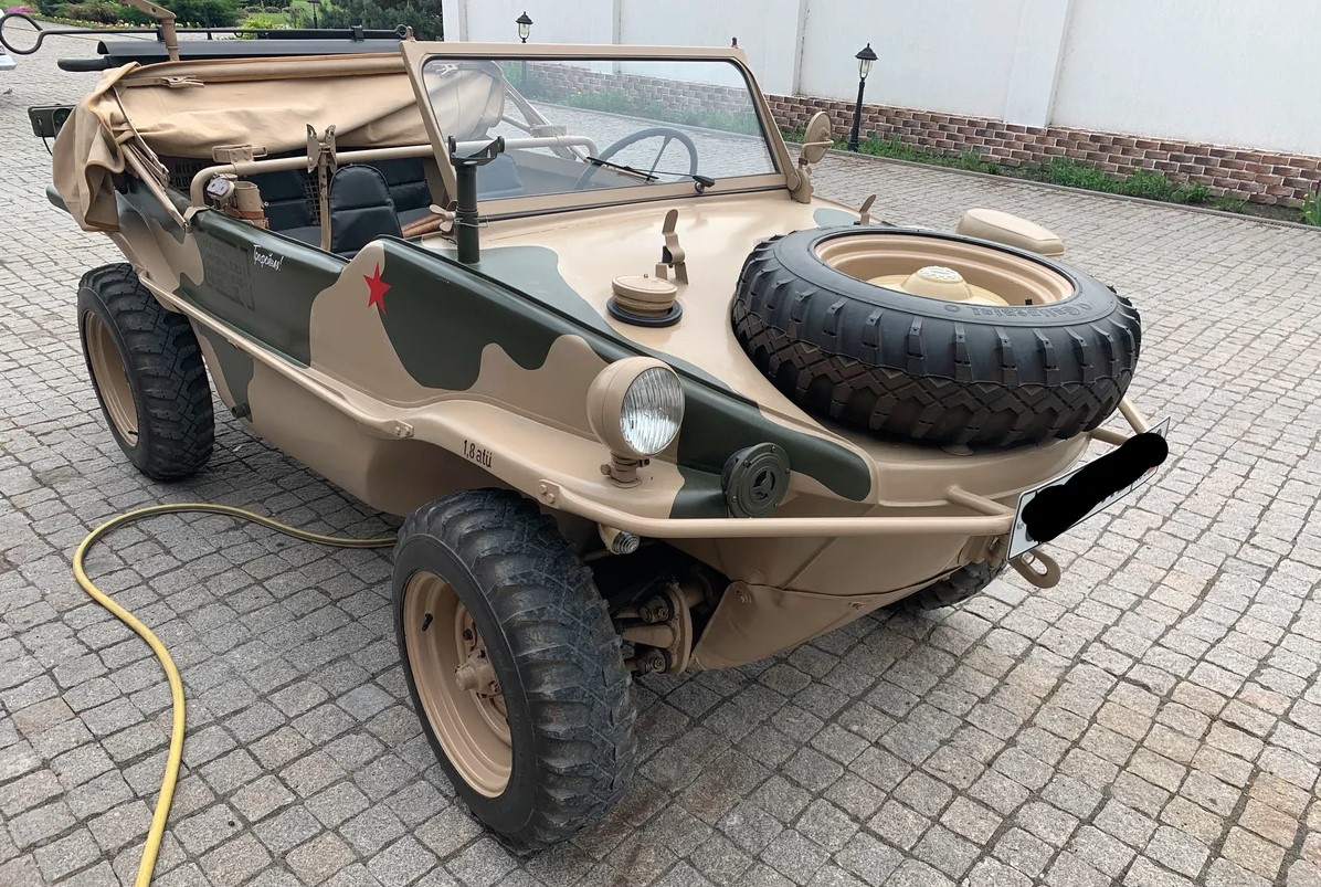 Один из немецких трофеев — автомобиль-амфибия Volkswagen Один из немецких трофеев — автомобиль-амфибия Volkswagen