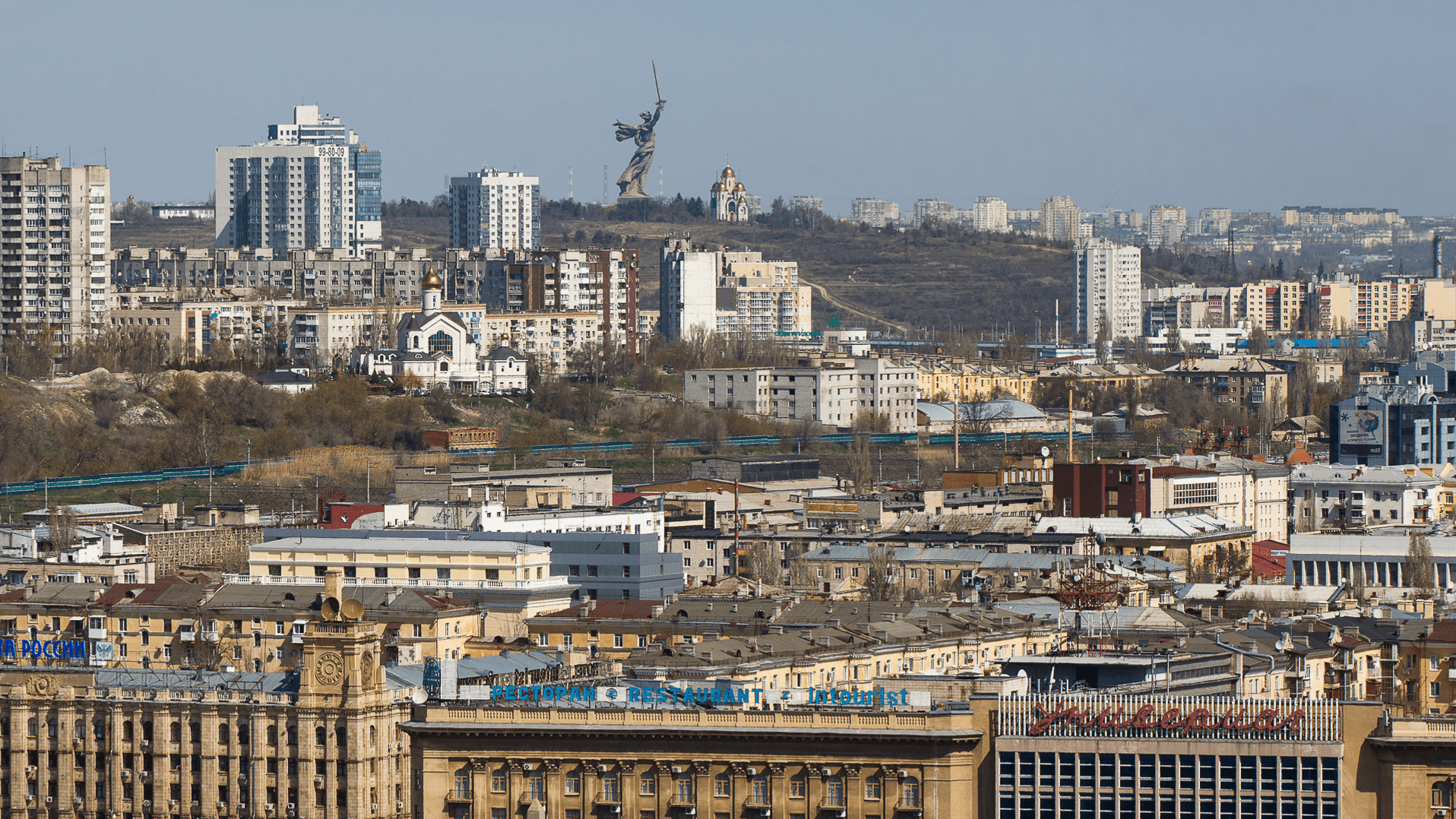 Волгоград признали самым бедным городом-миллионником страны