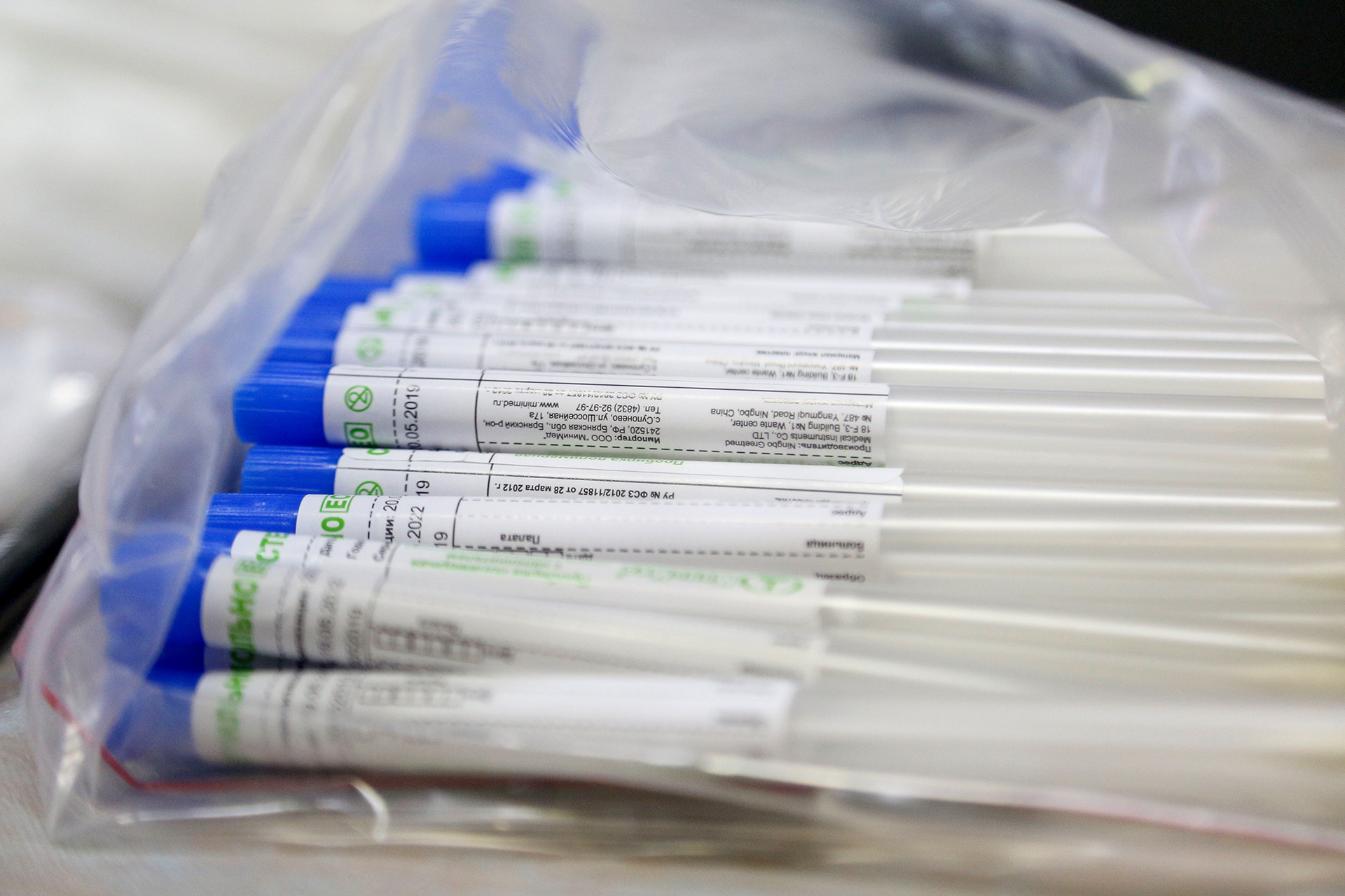 В Минздраве уточнили результаты тестов на коронавирус у сотрудницы поликлиники Златоуста и больного пневмонией жителя Аши 