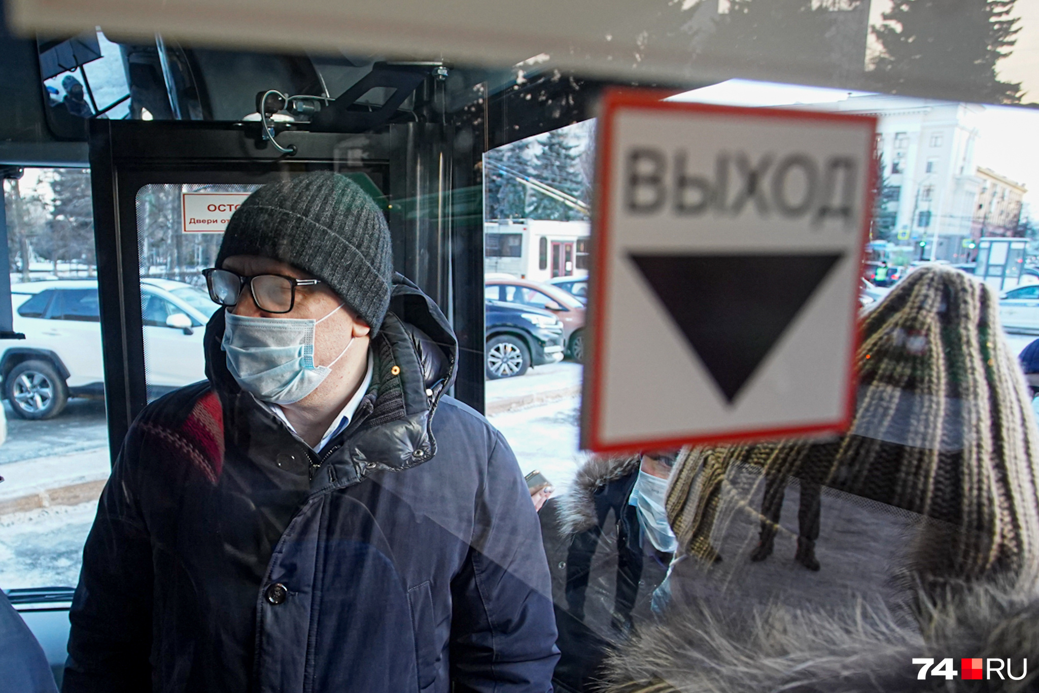 По расчетам властей, таких больших автобусов в Челябинске должно быть не менее 300 штук