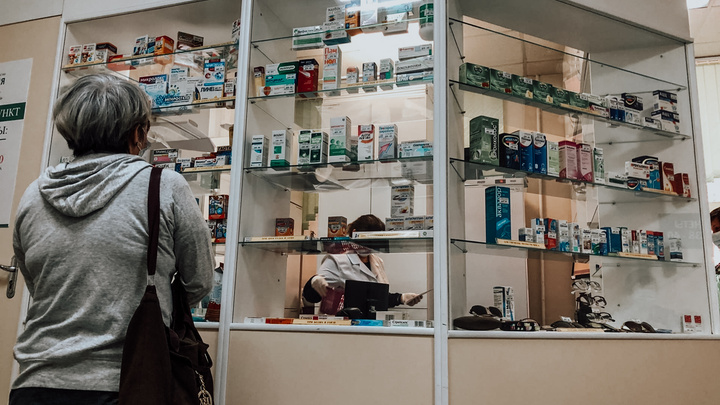 На весь город одна пачка: жительница Тюмени пожаловалась на отсутствие важного препарата в аптеках