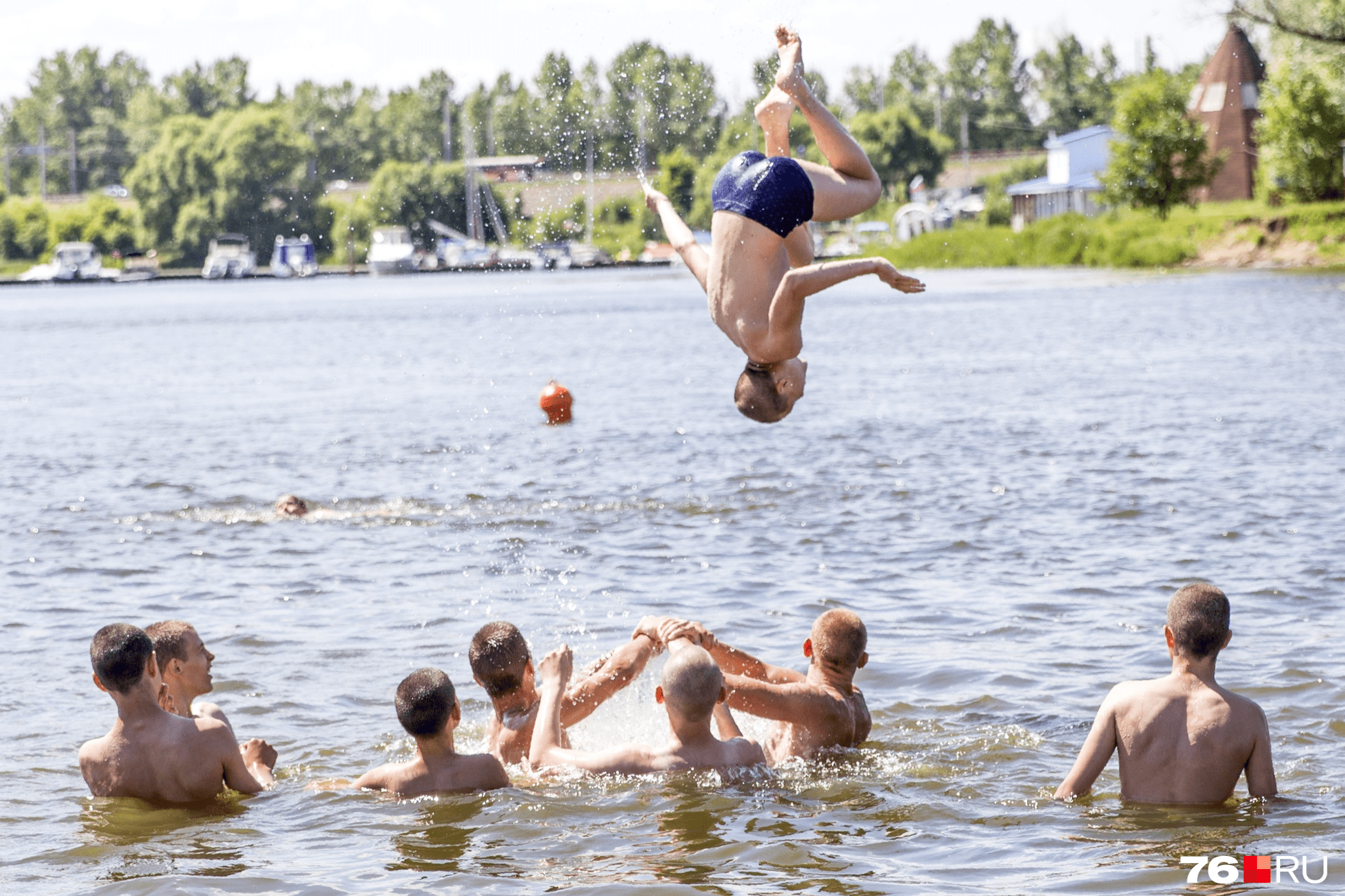 Пляж покупаться