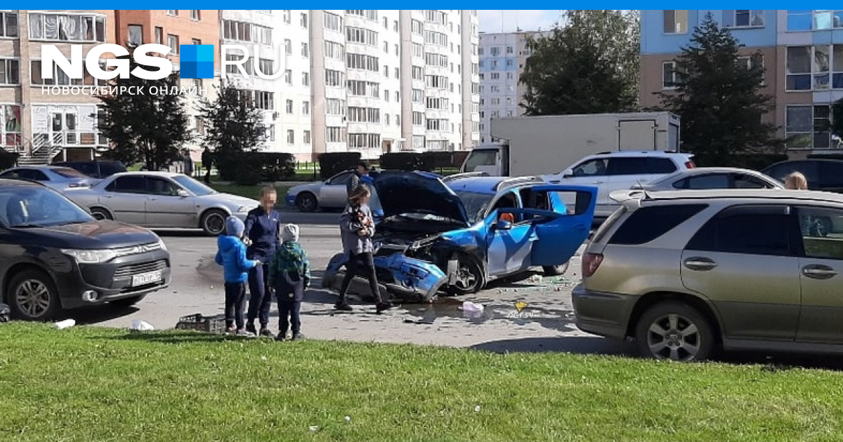 Нгс происшествия новосибирск сегодня. Аварии в Калининском районе Новосибирска. Авария в Калининском районе. Транспортные происшествия Калининский район.