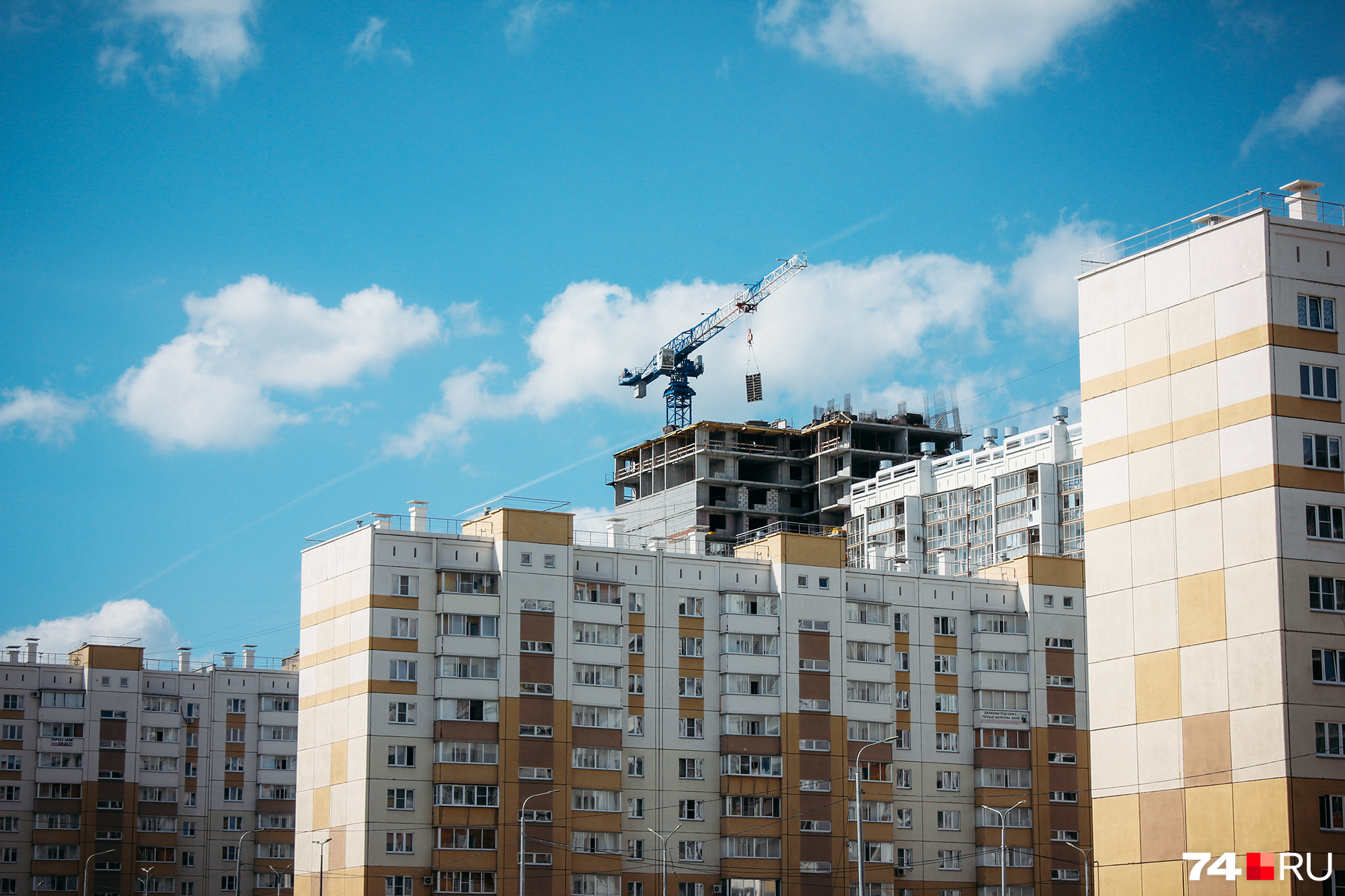 У управляющих компаний в новом микрорайоне нет проблем с тем, чтобы быстро проверить свое оборудование. Но включить горячую воду раньше срока не получится У управляющих компаний в новом микрорайоне нет проблем с тем, чтобы быстро проверить свое оборудование. Но включить горячую воду раньше срока не получится