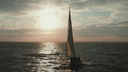 Блогер снял роскошный закат на Оби и парусную <nobr class="_">яхту —</nobr> посмотрите на эти завораживающие кадры