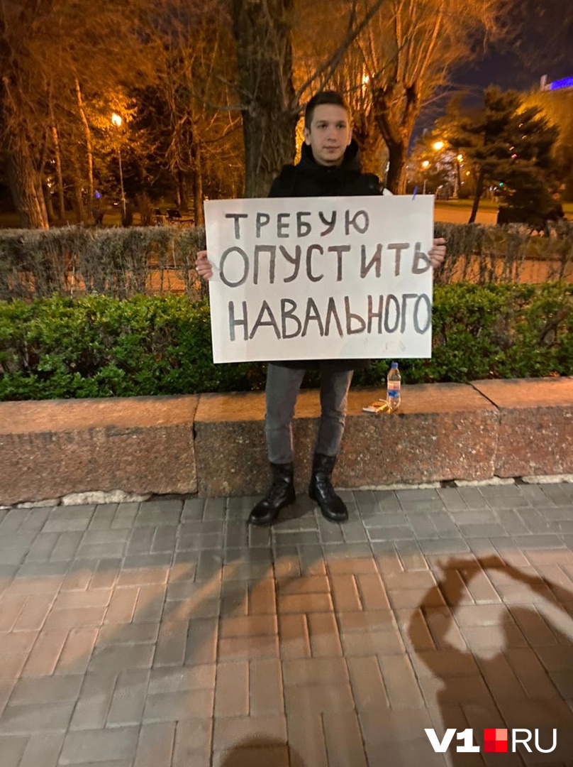 Встречались на митинге и такие требования Встречались на митинге и такие требования