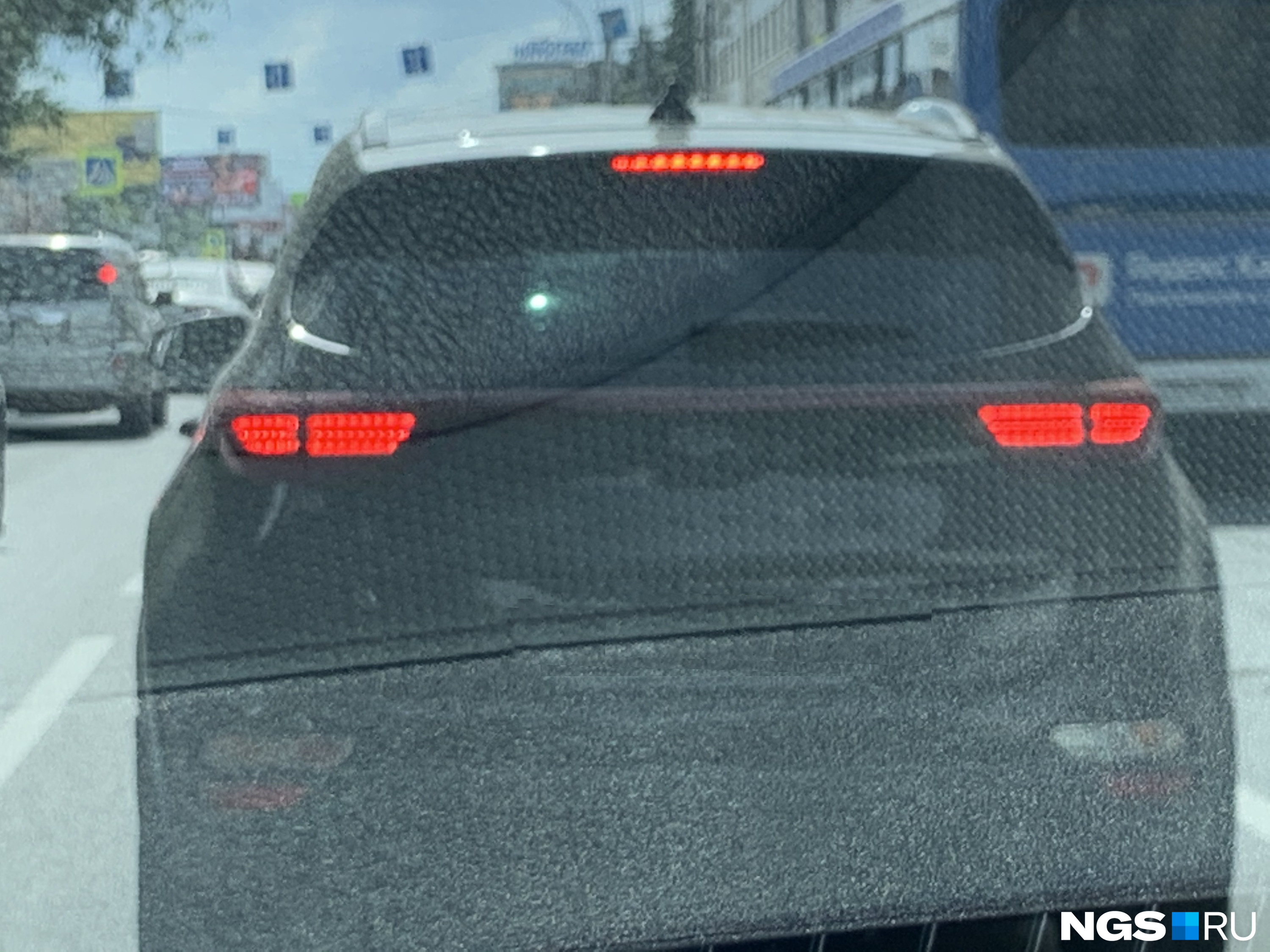 Символы KIA закрашены Символы KIA закрашены