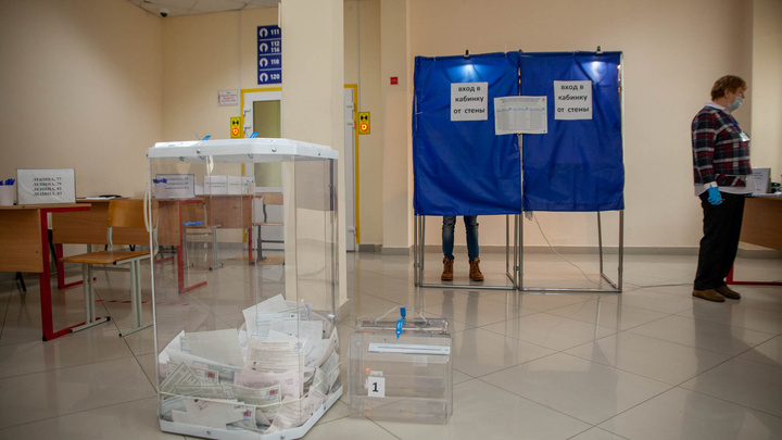 Умершего тюменца прикрепили к избирательному участку и ждут на выборы