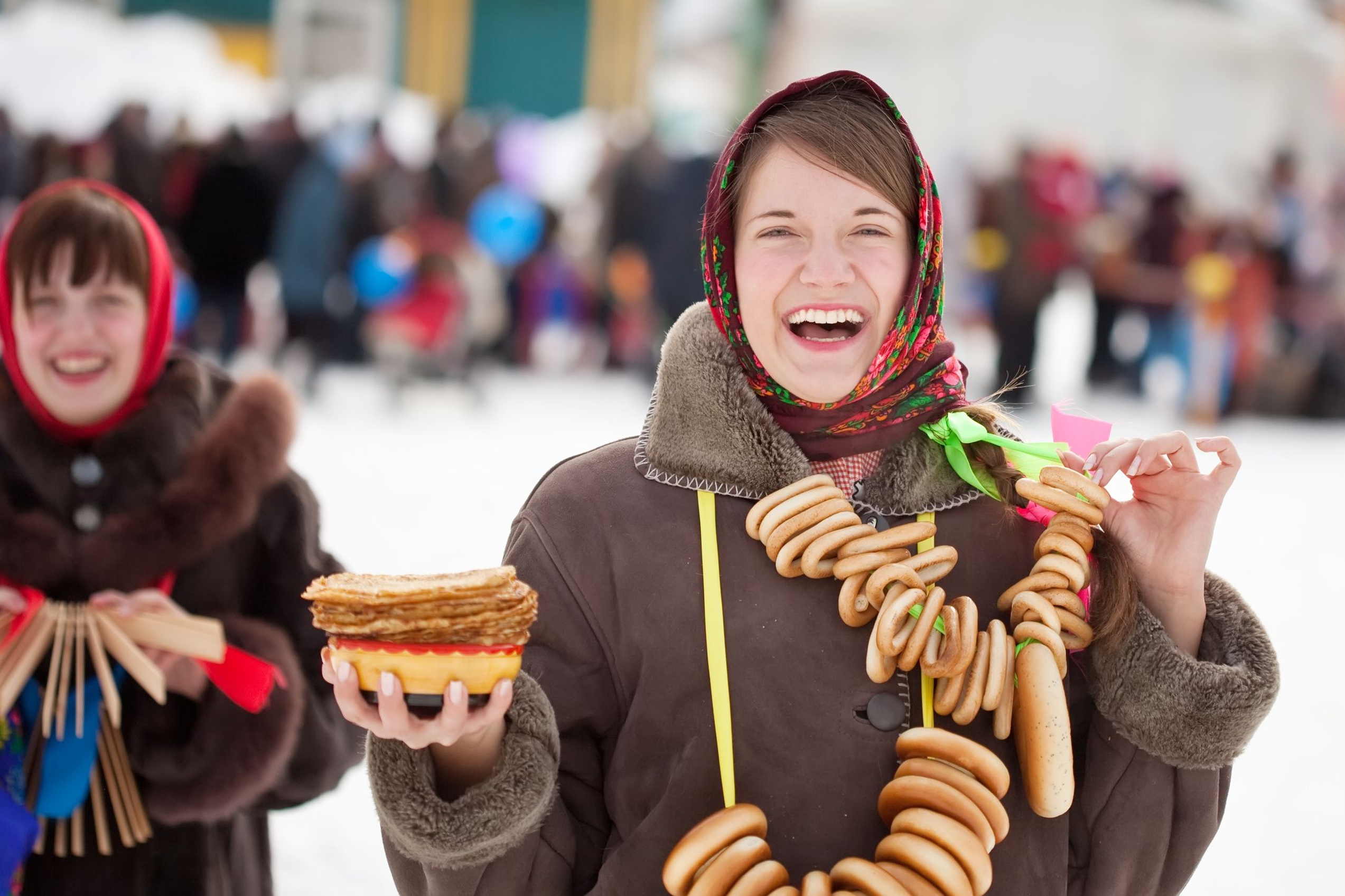 Russian festivals. 4 День Масленицы Разгуляй. Масленица 2020. Масленица в деревне. Масленица гуляния блины.