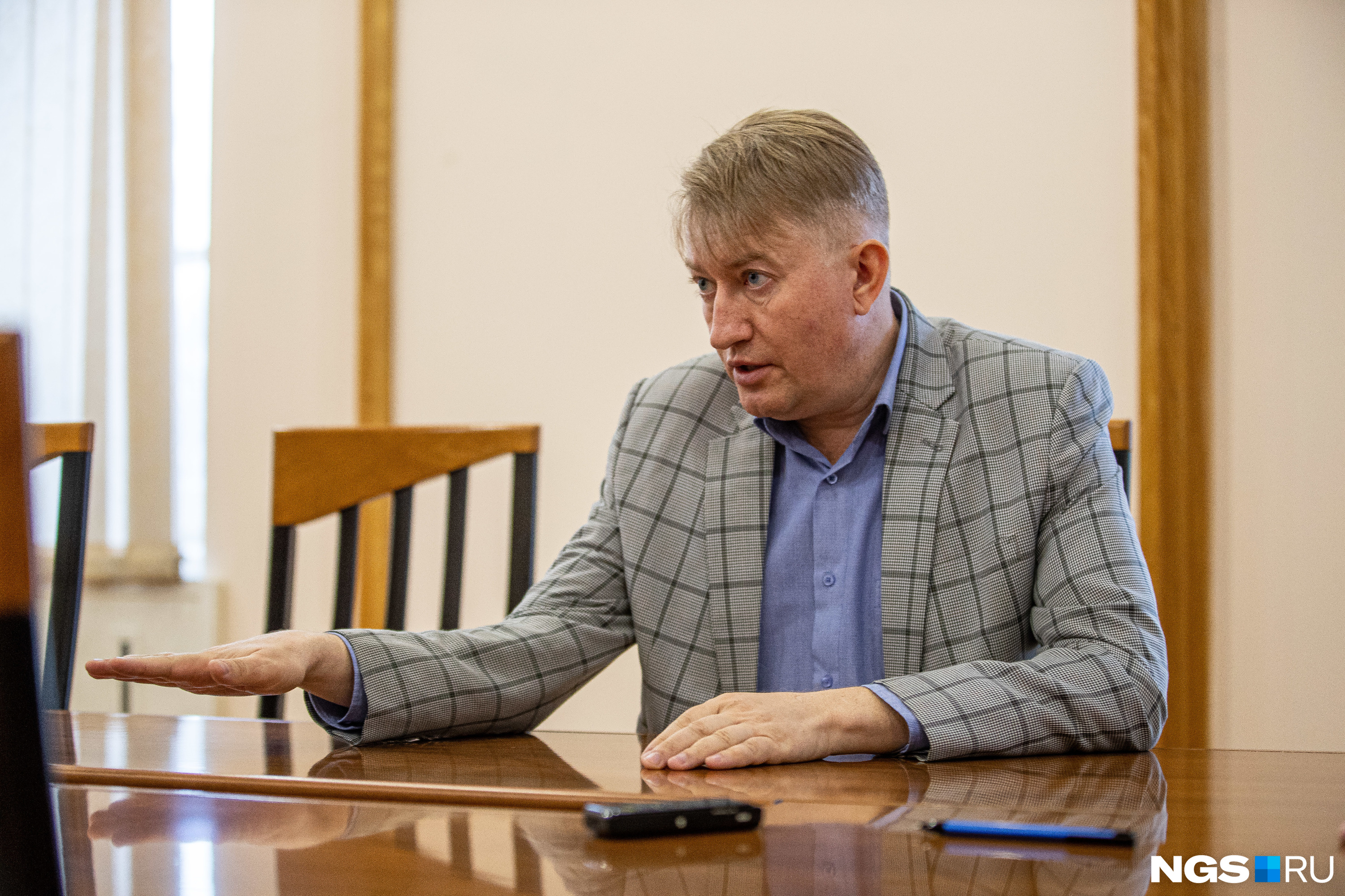 Михаил Никулин — заместитель начальника управления пассажирских перевозок мэрии Новосибирска