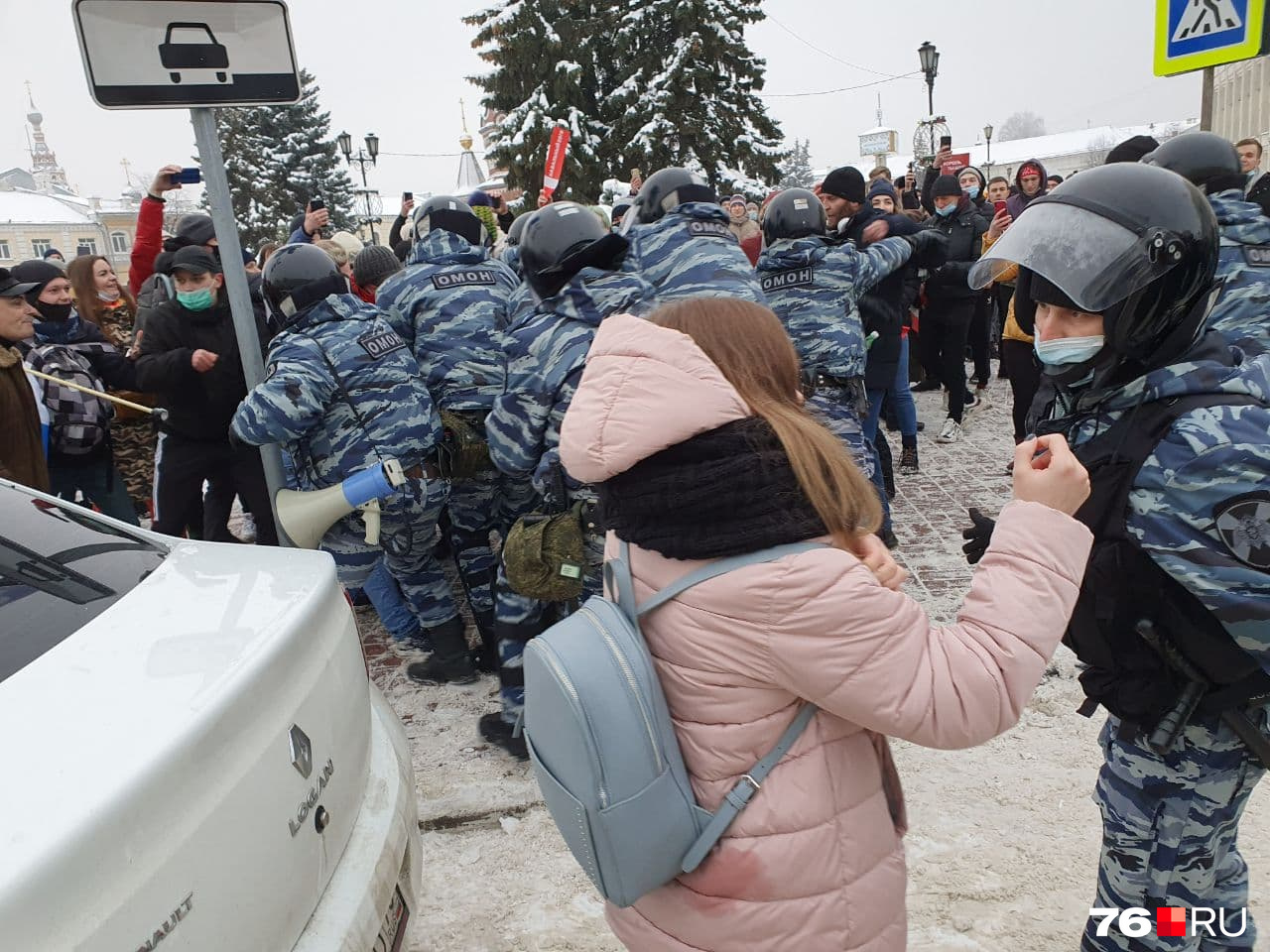 Полиция говорила о незаконности митинга Полиция говорила о незаконности митинга