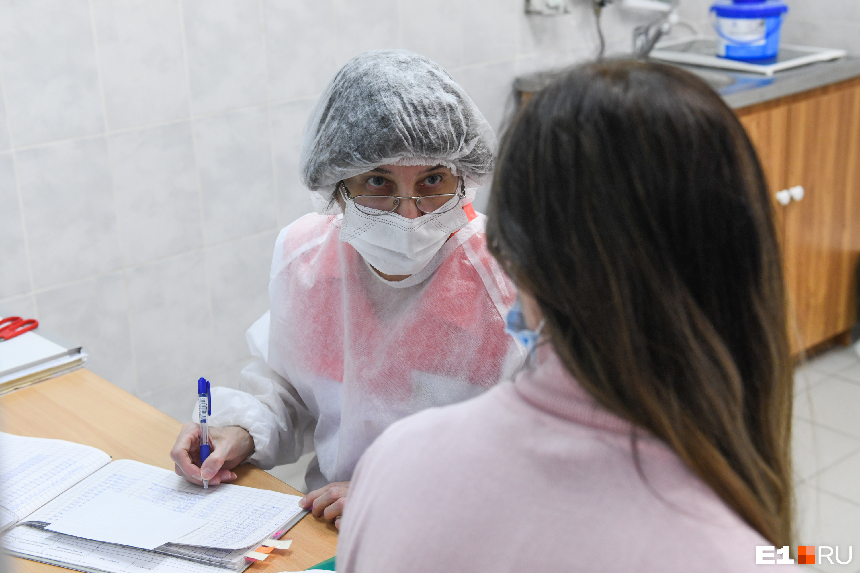 Если темп вакцинации не изменится, для формирования коллективного иммунитета в Свердловской области понадобится около двух лет
