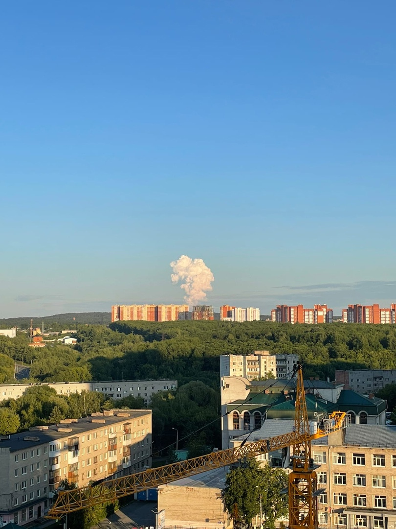 Газ было видно даже в Перми. Снимок сделан из ЖК «Солнечный город»