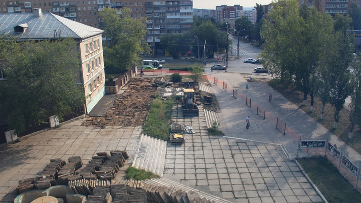 Фонтан, пилон и сцена: в Комсомольском районе построят сквер имени драматурга Вадима Леванова