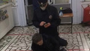 «Все действия отражают жестокость властей»: уфимцы — о полицейских, которые жестко задерживают непривитых