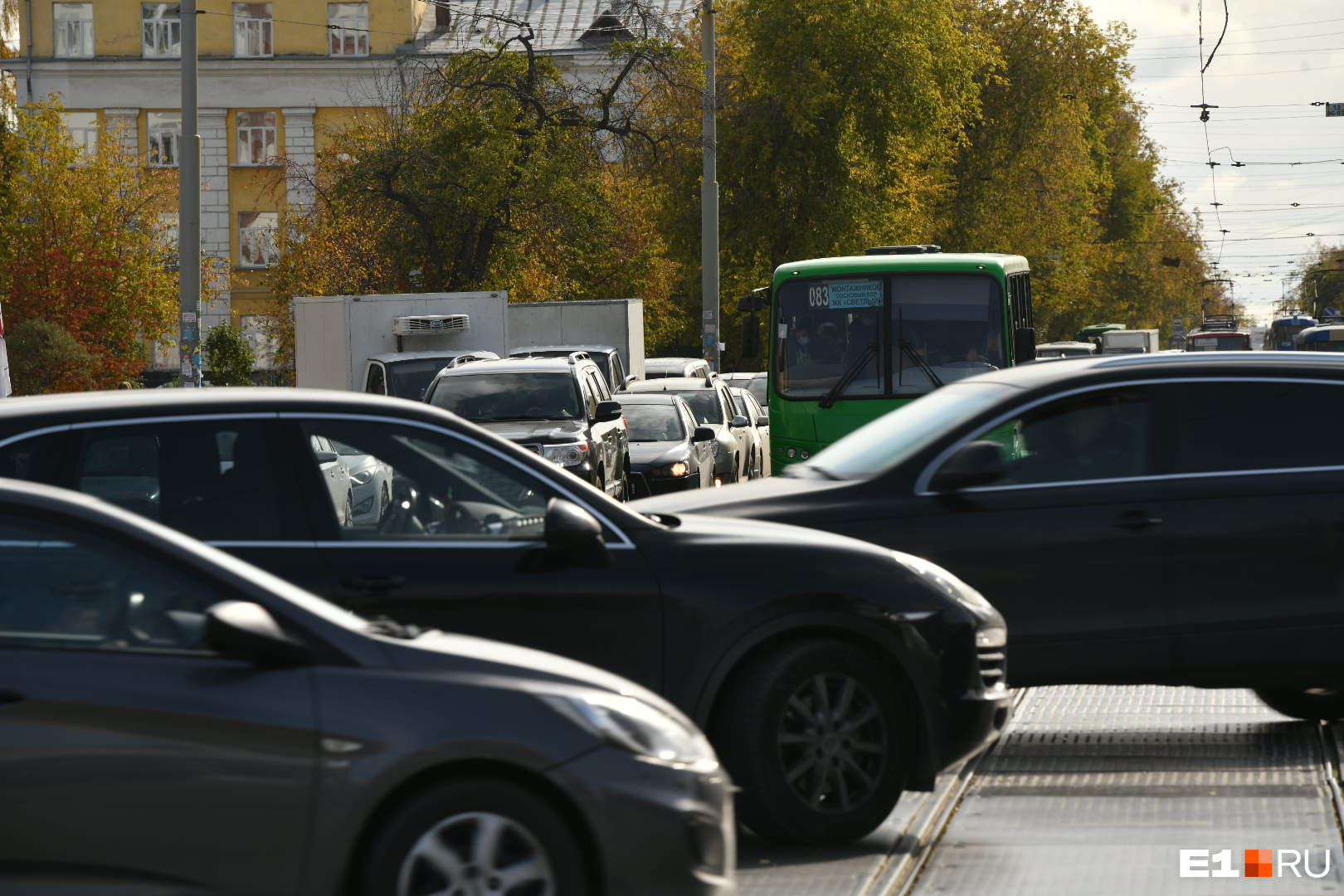 С начала 2021 года на 8 Марта — Большакова произошло три аварии из-за того, что водители не предоставляли преимущество встречному потоку при повороте налево
