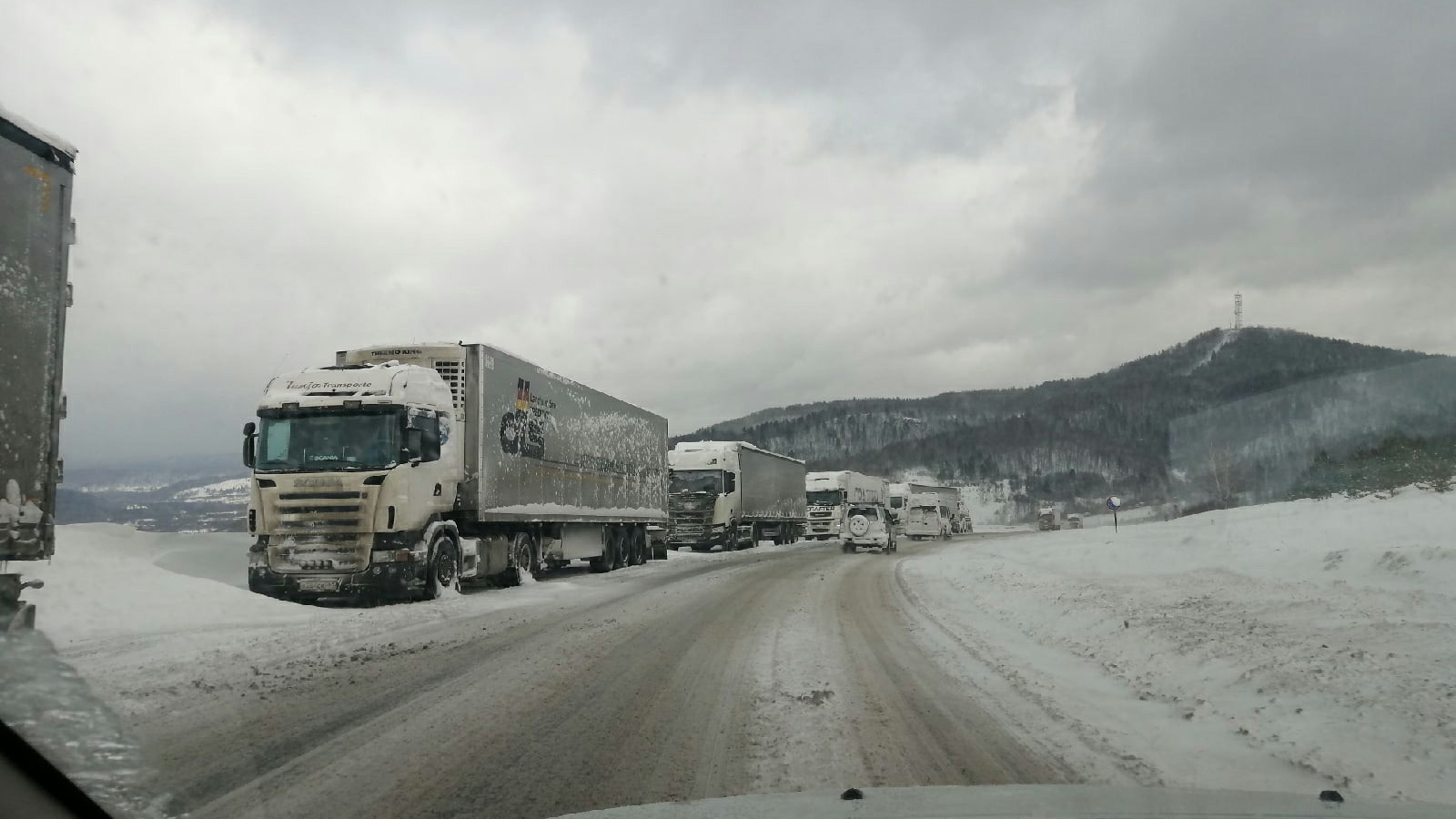 М5 уфа челябинск сегодня. Трасса м5 Урал Уфа Челябинск. Челябинская трасса м5. Трасса м5 сим Аша. Пробка на трассе м5 Урал.