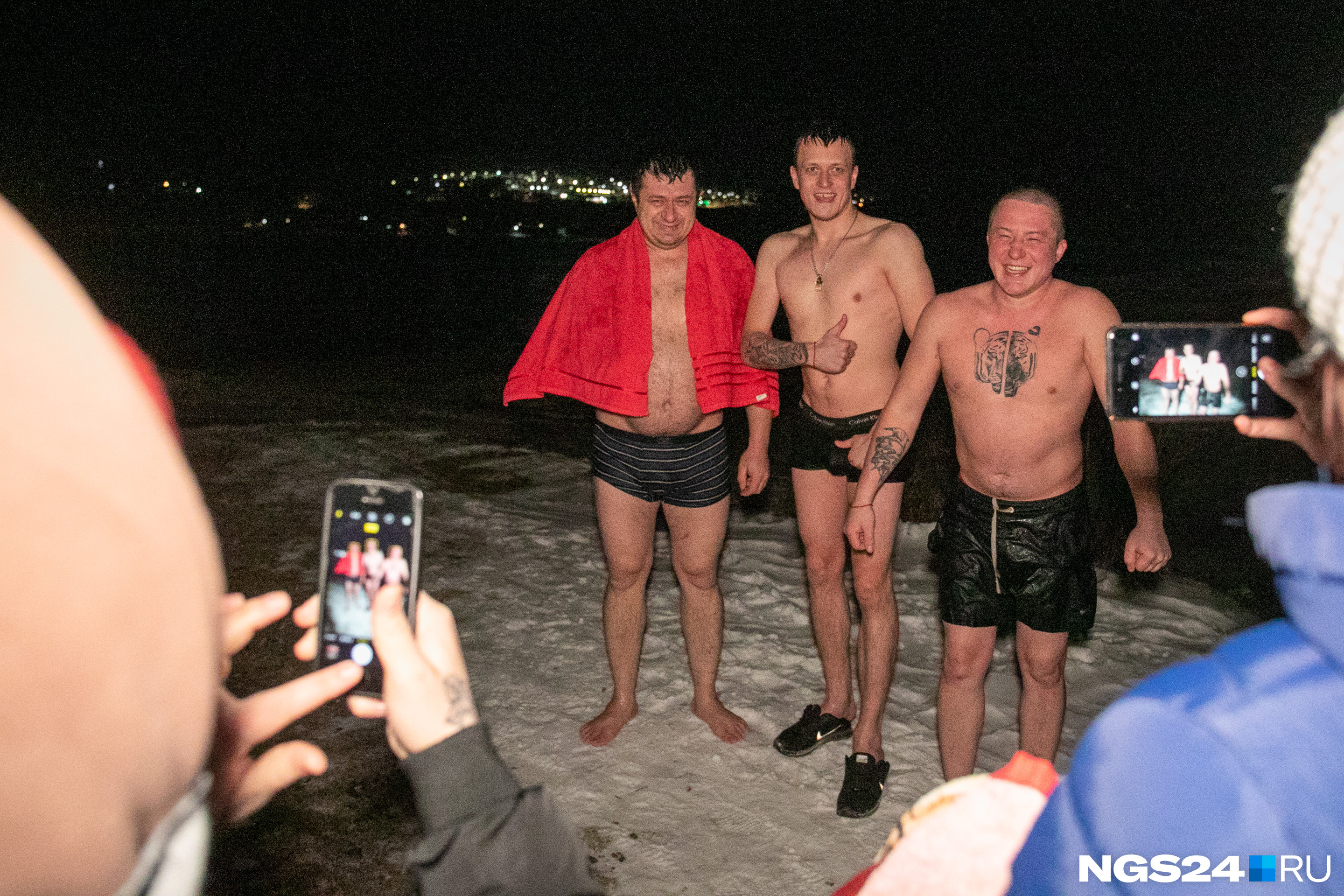 Возле Успенского монастыря была купель, а полиция не препятствовала желающим Возле Успенского монастыря была купель, а полиция не препятствовала желающим