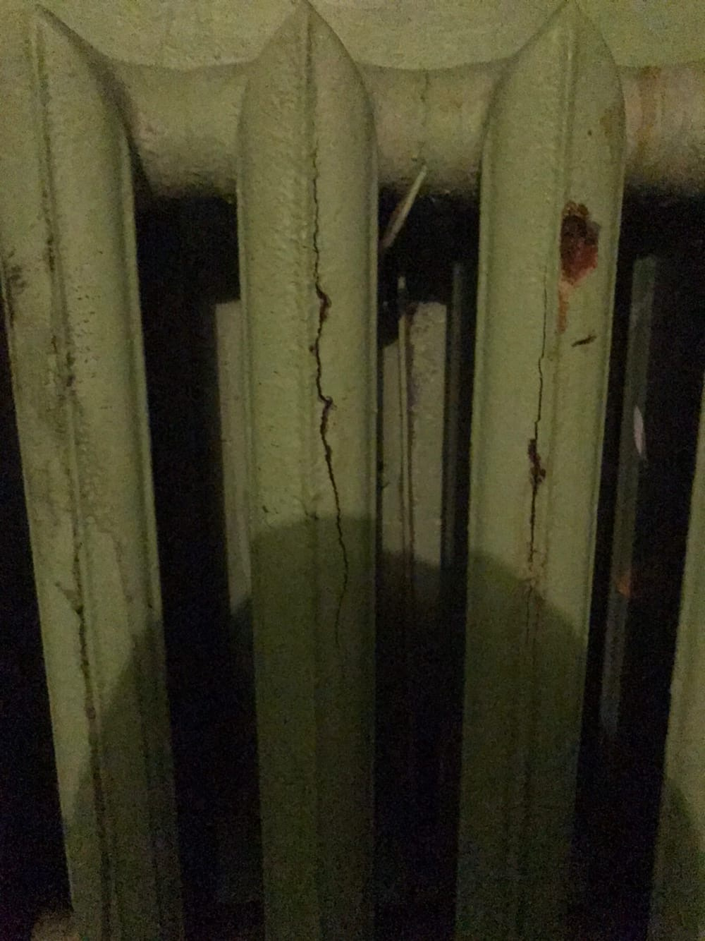 Батареи в доме на Спартаковской Батареи в доме на Спартаковской