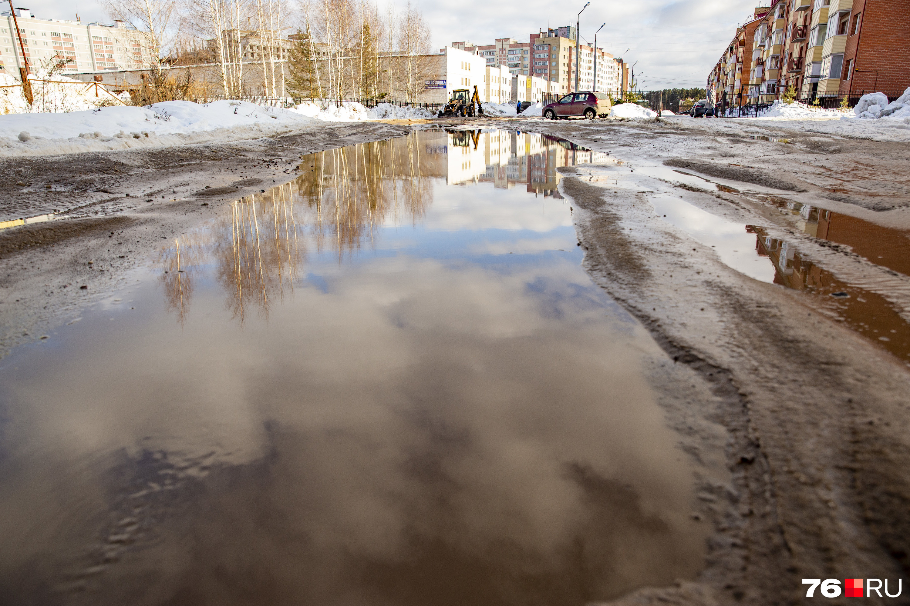 Весеннее небо в луже Весеннее небо в луже