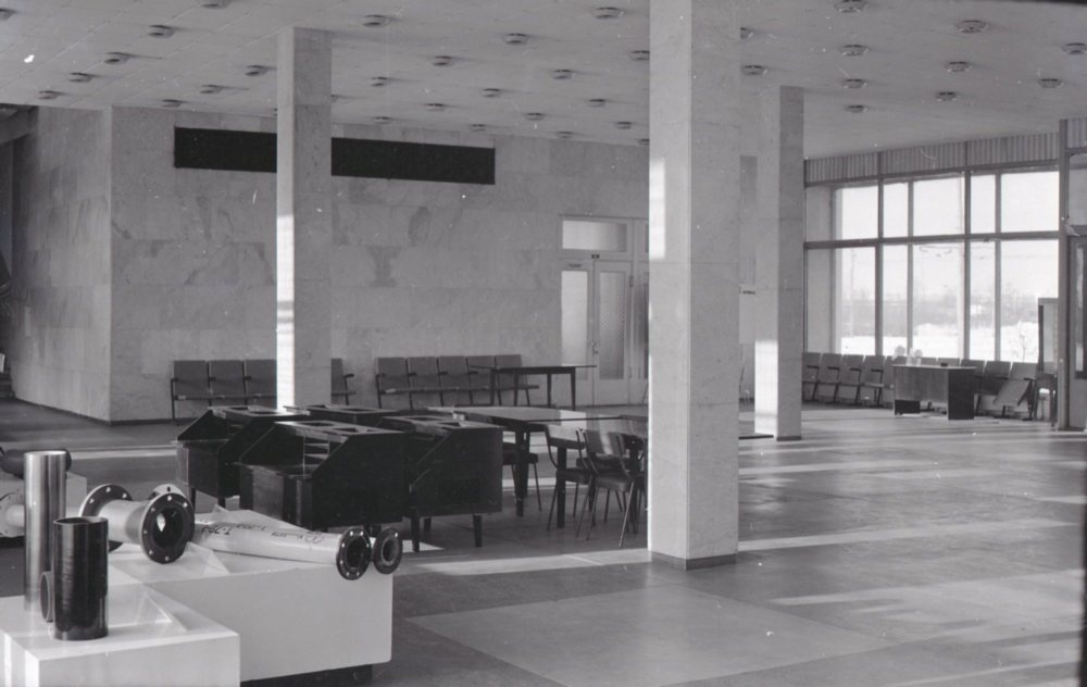 Сотрудники научного информцентра переехали в новое здание <nobr class="_">в 1974 году</nobr>