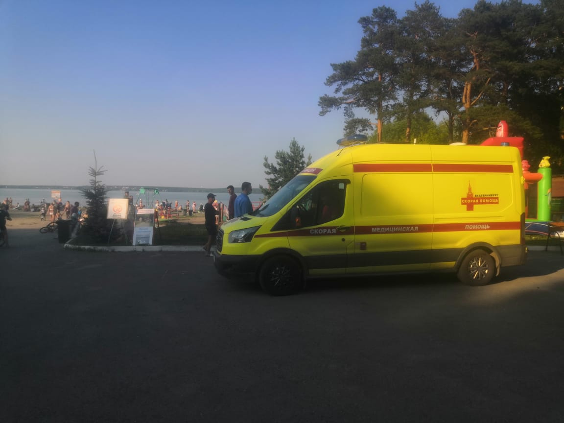 К месту, где обнаружили тело, приехала реанимация К месту, где обнаружили тело, приехала реанимация