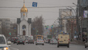 Как выглядят дороги Новосибирска, которые обрабатывают специальной жидкостью от пыли: <nobr class="_">6 фото</nobr> (видите эффект?)