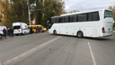 В Волгодонске столкнулись два автобуса. Двух человек госпитализировали