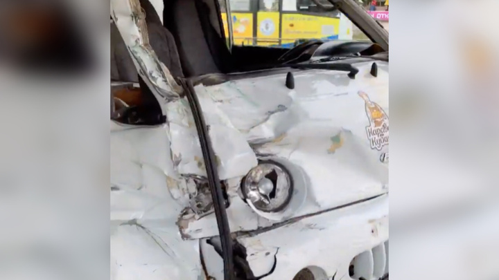 В Краснодаре произошло ДТП с семью машинами, потому что водитель неправильно выехала с парковки