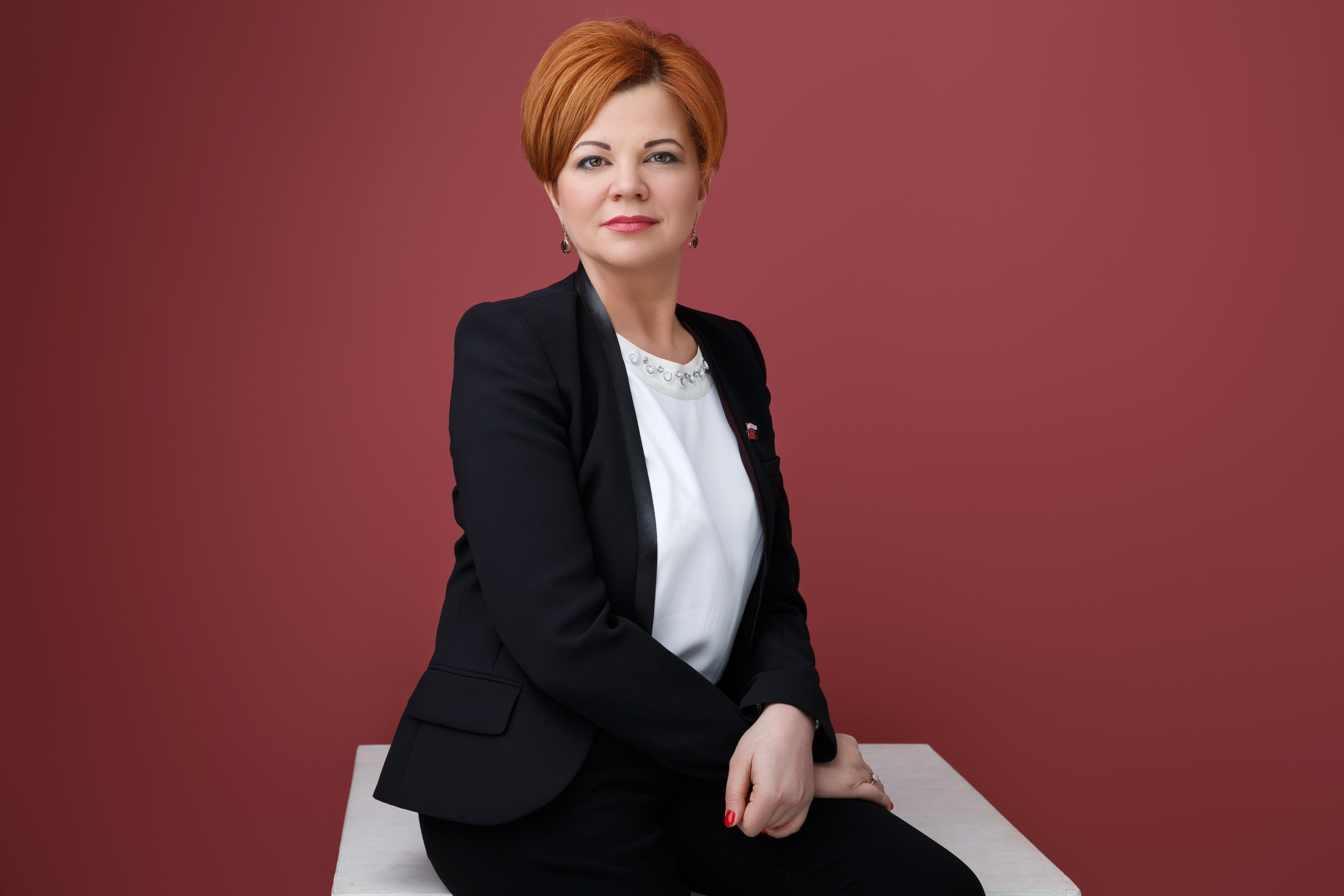 Надежда Виноградова уже 12 лет депутат областного собрания Надежда Виноградова уже 12 лет депутат областного собрания