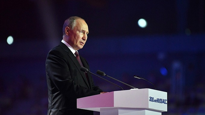 Владимир Путин поддержал строительство копии памятника «Воин-освободитель» в Кузбассе