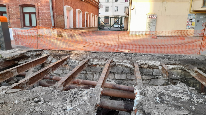 В центре Екатеринбурга случайно нашли заброшенный бункер
