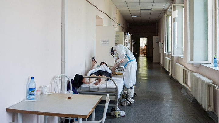 В Кузбассе больше 860 заболевших COVID-19 за сутки: изучаем свежую сводку