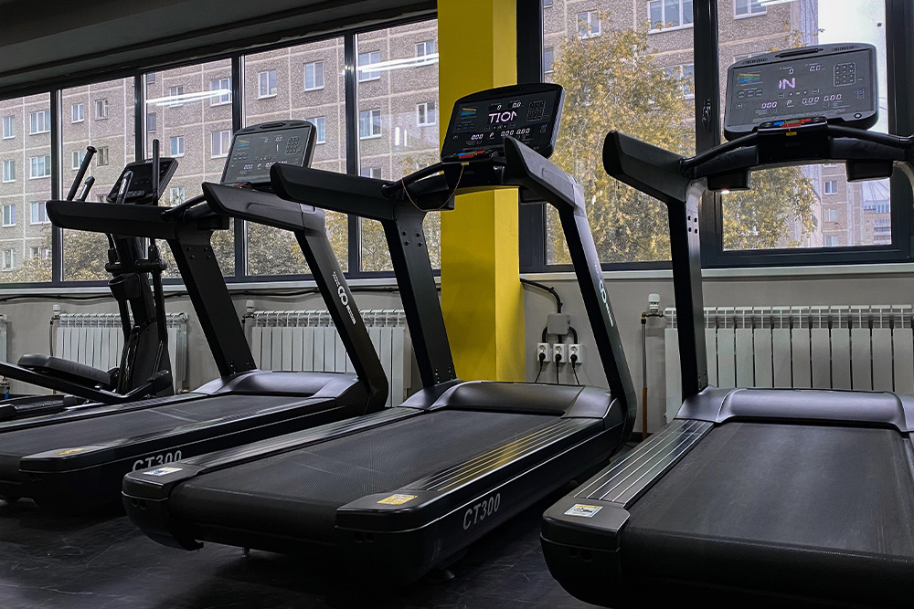 Метро фитнес. Metrofitness Крауля 63. МЕТРОFITNESS, Нижний Тагил. МЕТРОFITNESS, Саратов.