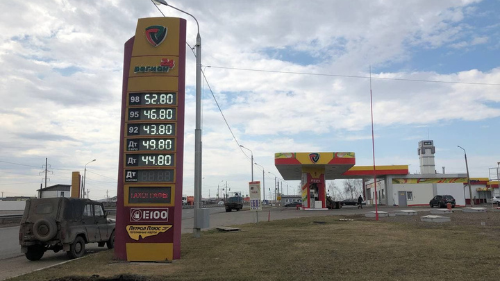 Сравниваем цены на бензин в Красноярске в конце зимы и сейчас
