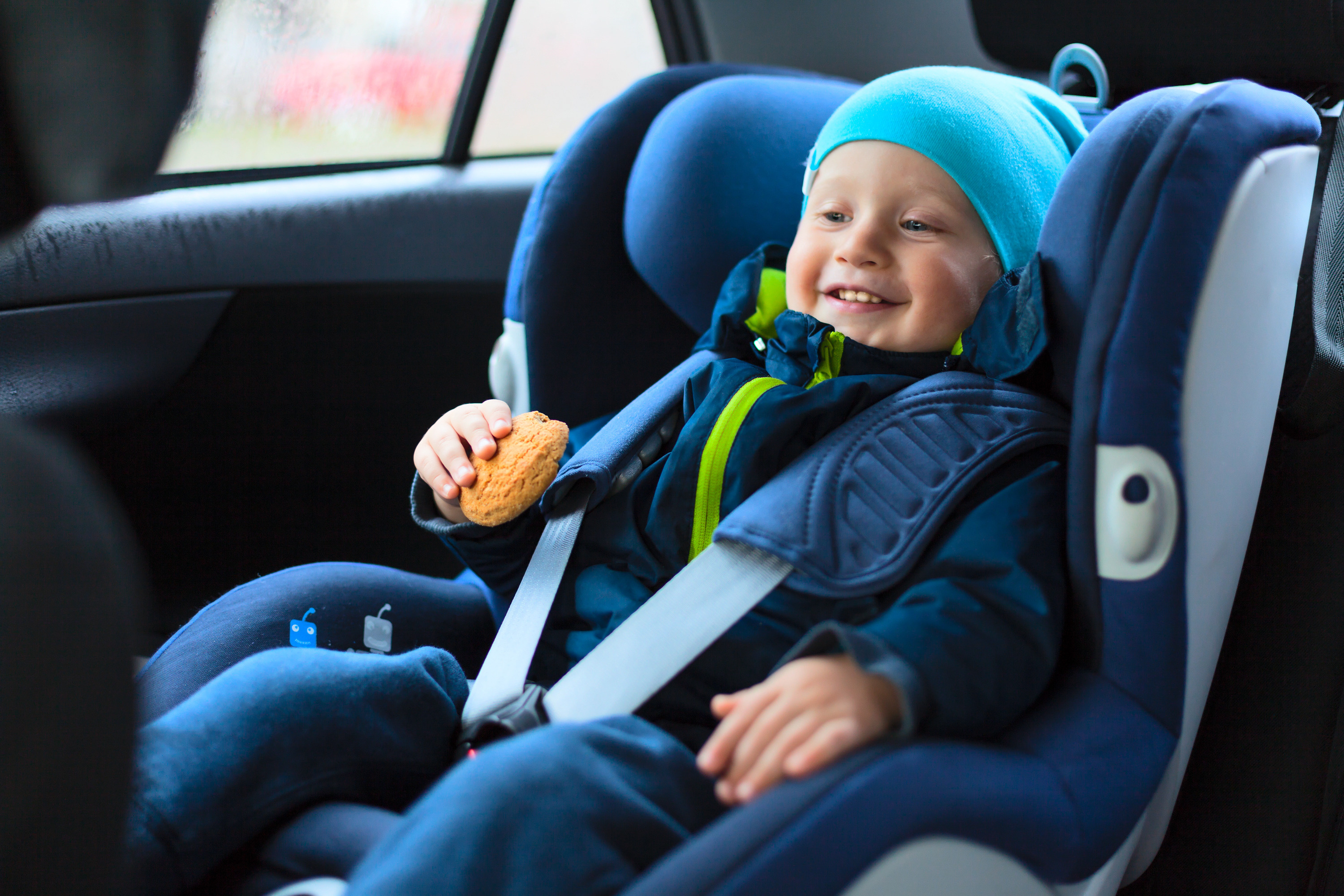 Правила перевозки детей в автомобиле, как выбрать детское автокресло,почему в автомобиле нельзя держать ребенка на коленях — разъяснение ПДД -15 сентября 2022 - 29.ru