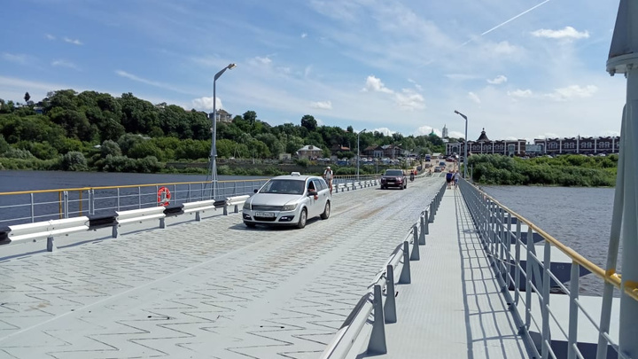 Наплавной мост через Оку в Тумботино вновь открыли для движения